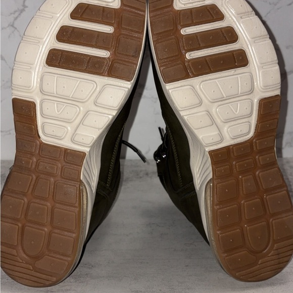 MENS Olive Xray Three Falls Boots - Picture 8 of 8